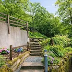 Tatil Evi Neaum Crag Ideal For A Couple Or Family With Young Children In A Woodland Setting At Skelwith Bridge