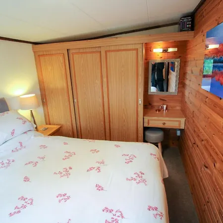 度假居 Neaum Crag Ideal For A Couple Or Family With Young Children In A Woodland Setting At Skelwith Bridge 格拉斯米尔