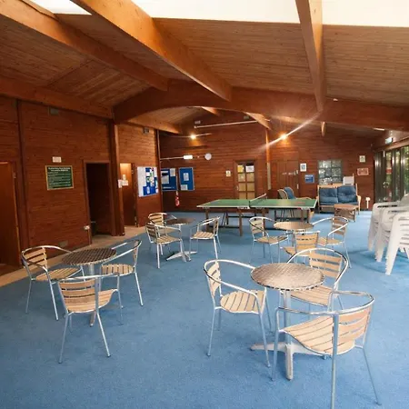 Neaum Crag Ideal For A Couple Or Family With Young Children In A Woodland Setting At Skelwith Bridge * Грасмир